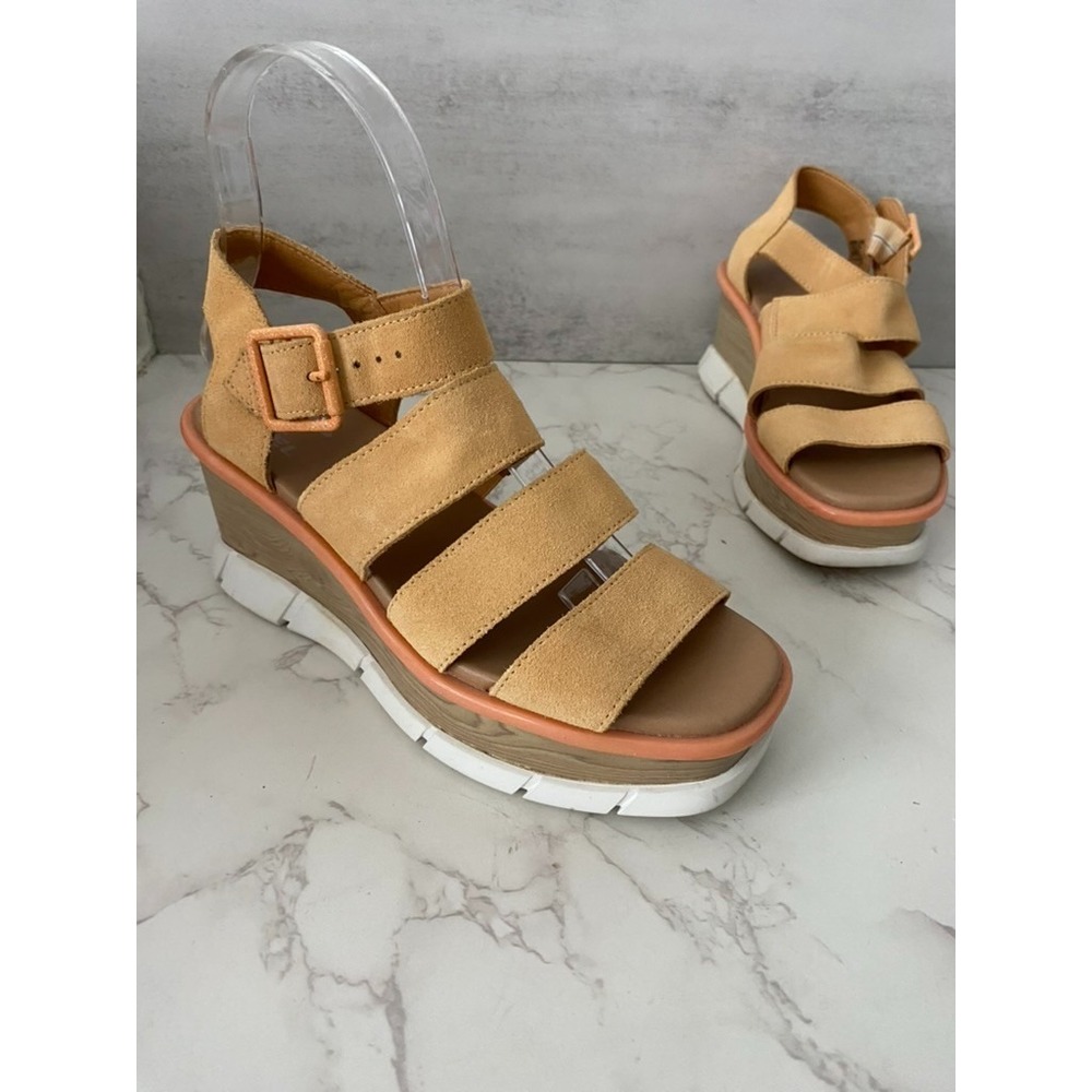 Sorel Women's Joanie III Ankle Strap Wedge Sandals Sz 6 Beige/Orange